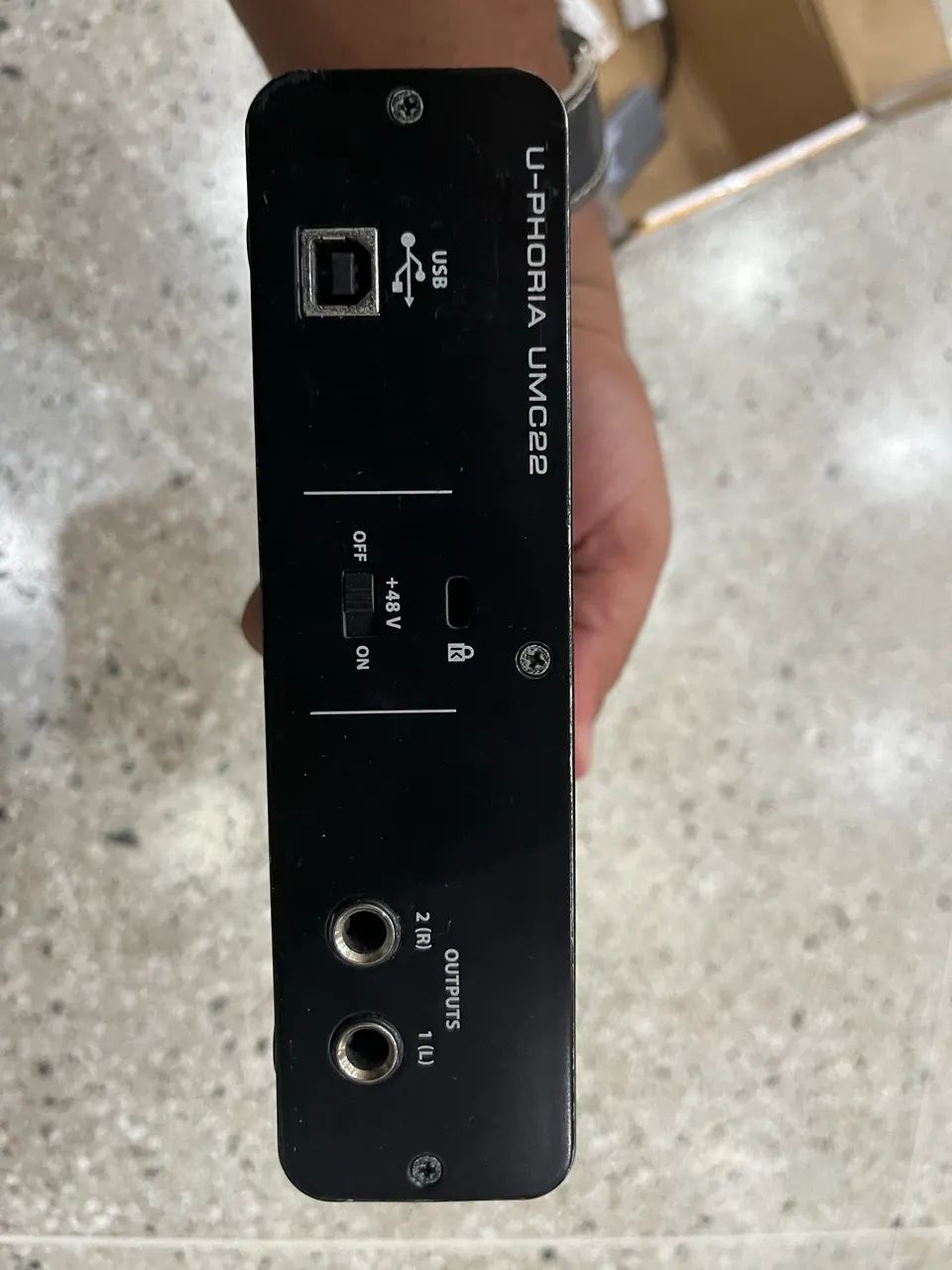 Interface de áudio Behringer UMC22  - Foto 4
