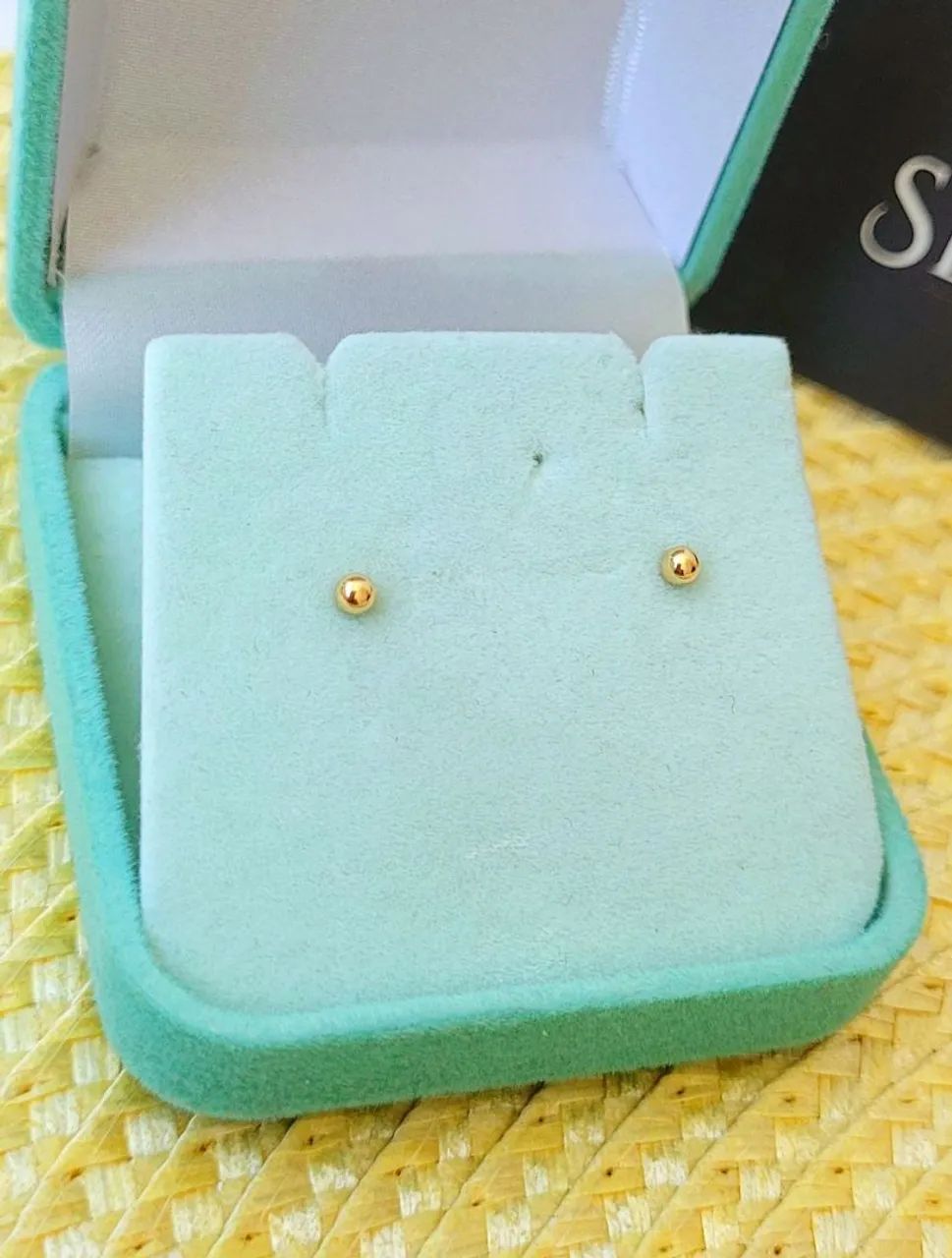 Brinco Bolinha Micro. Ouro 18k 