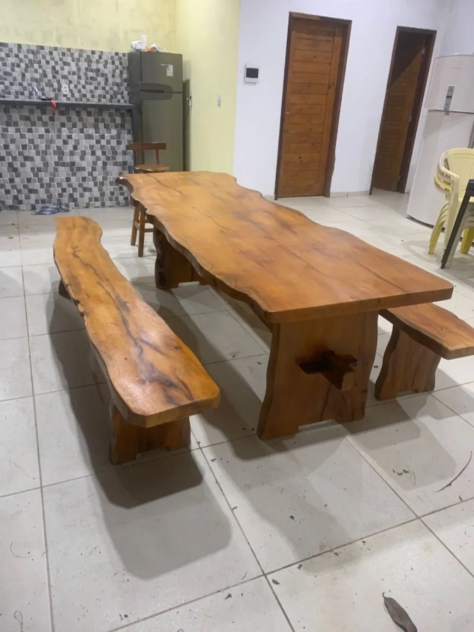 Mesa rústica em jaqueira seca 