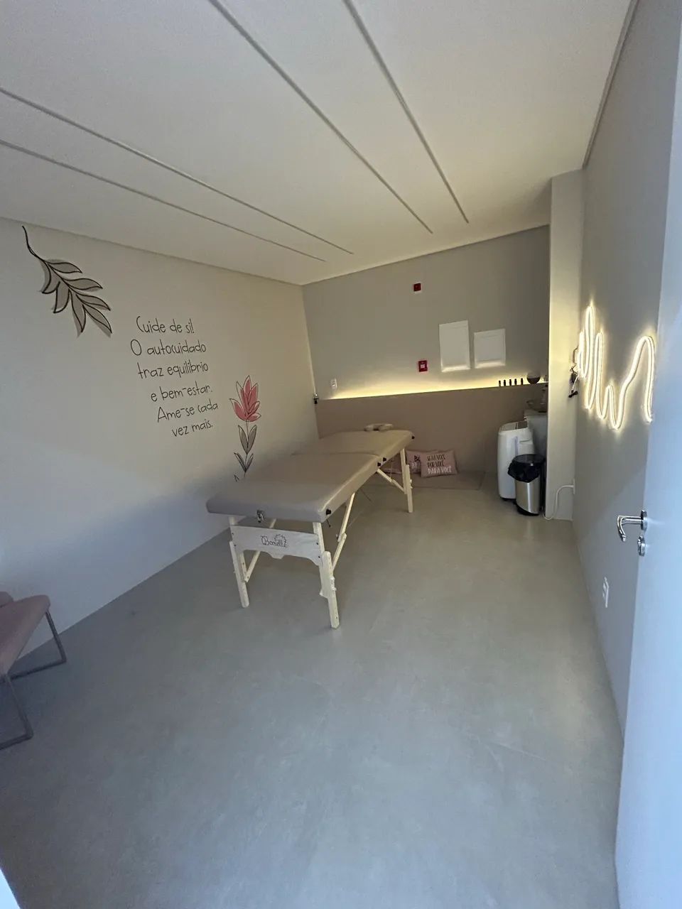 Sala comercial para área da Saúde 