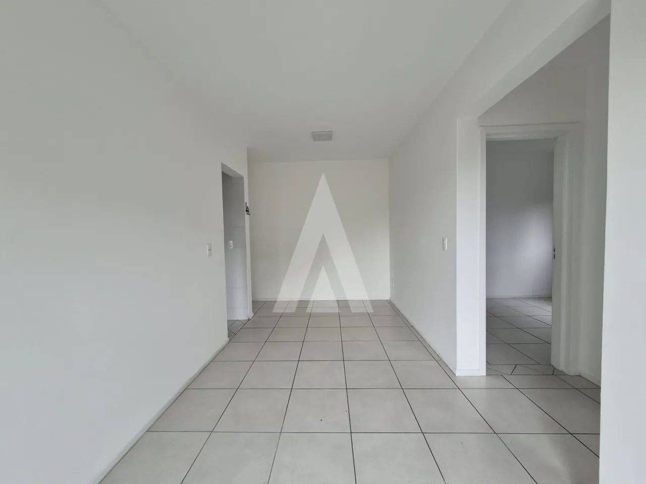 Apartamento com 02 quartos e sacada no bairro Petrópolis. - Foto 3