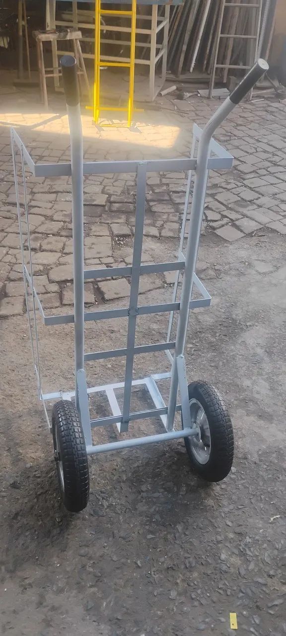 Carrinho de carga novo com grades laterais  - Foto 3