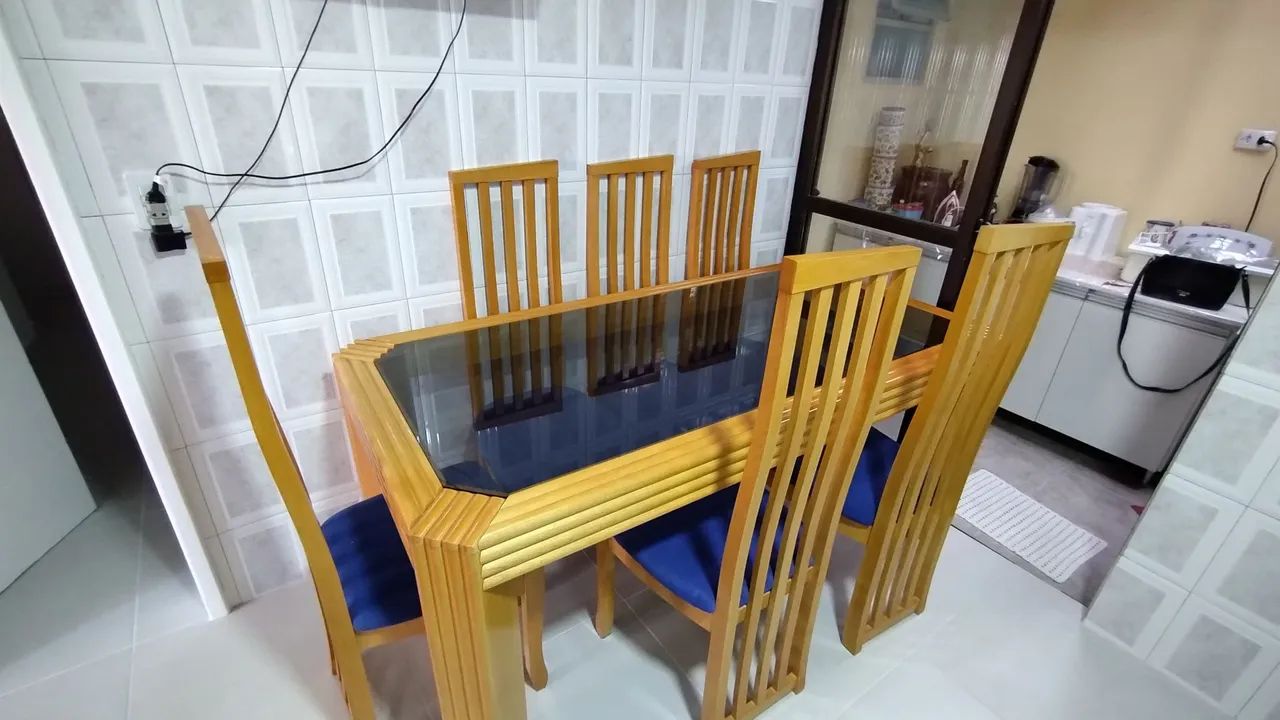Imperdível: Sofá+ Mesa 6 cadeiras. Em ótimo estado  - Foto 5
