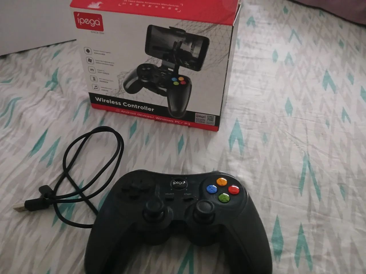 Controle iPega Wireless PG-9076.