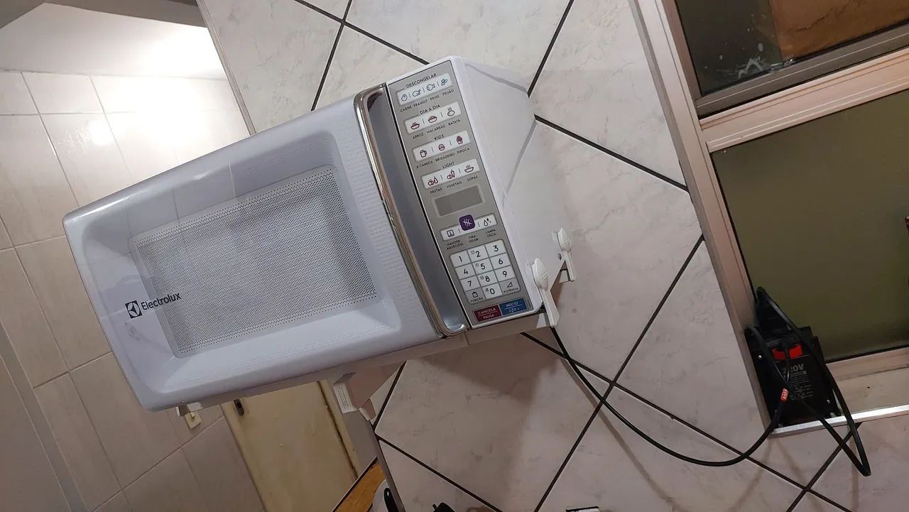 Micro-ondas Electrolux - Foto 3