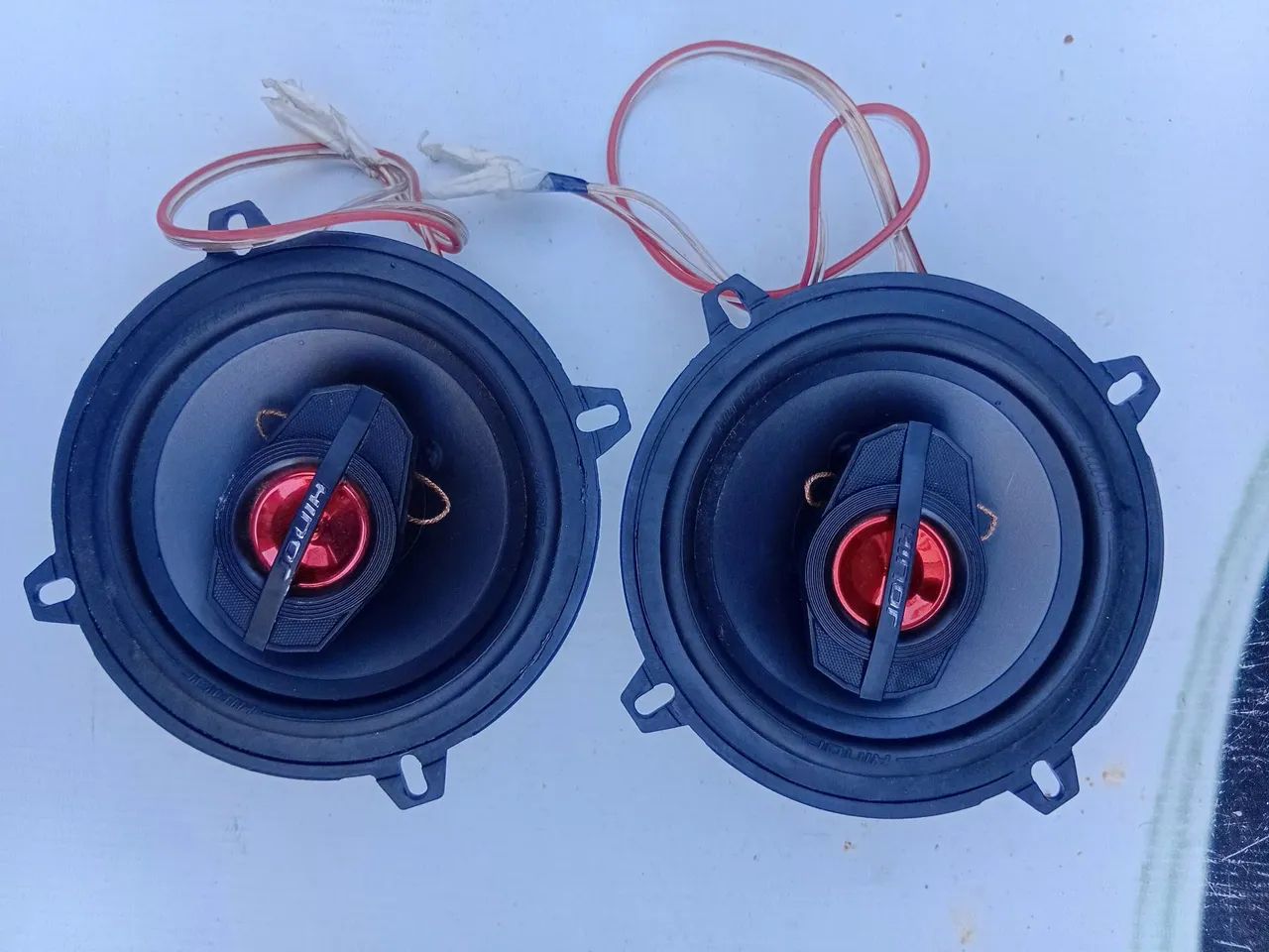 Boquinhas de som pra porta de carro 