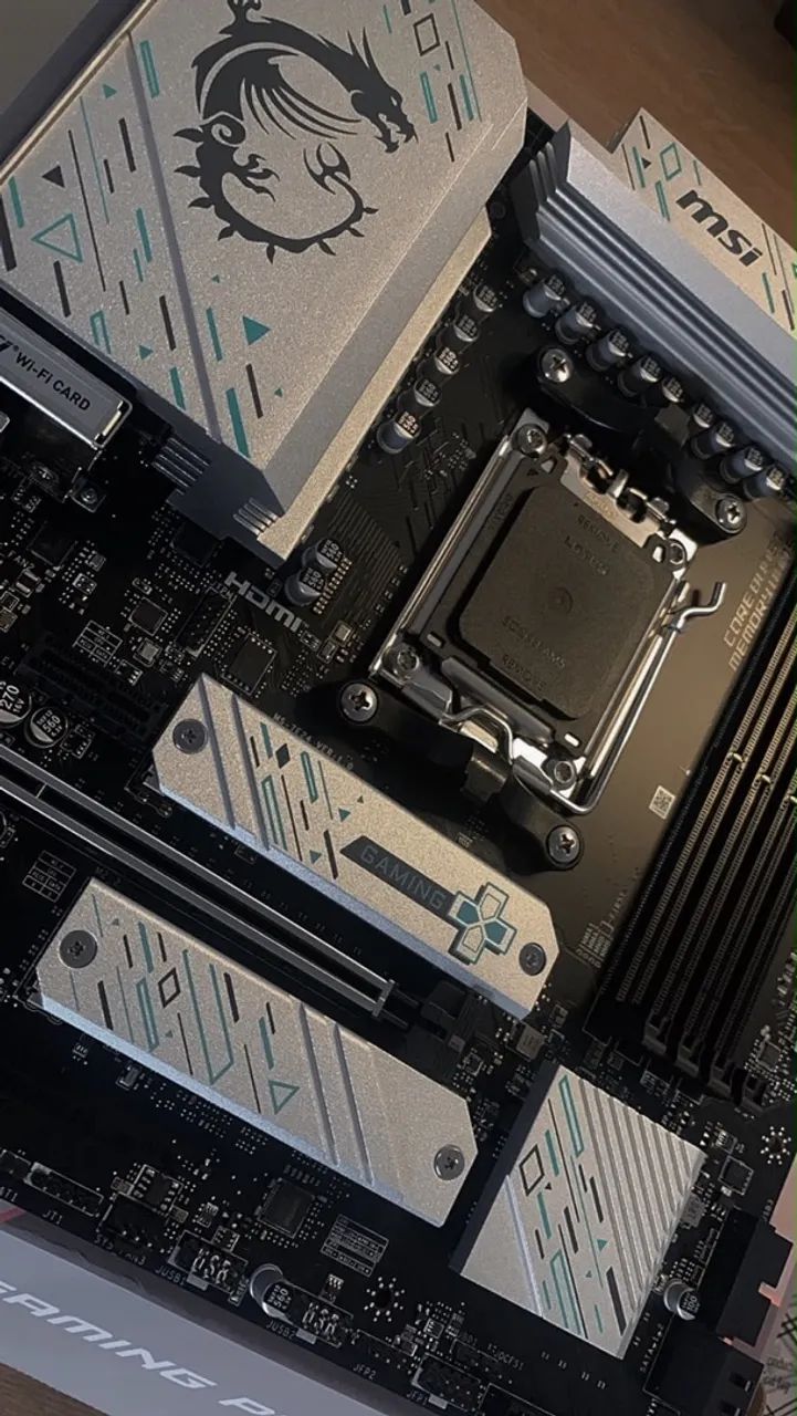 Placa mae MSI B650M GAMING DDR5  - Foto 2