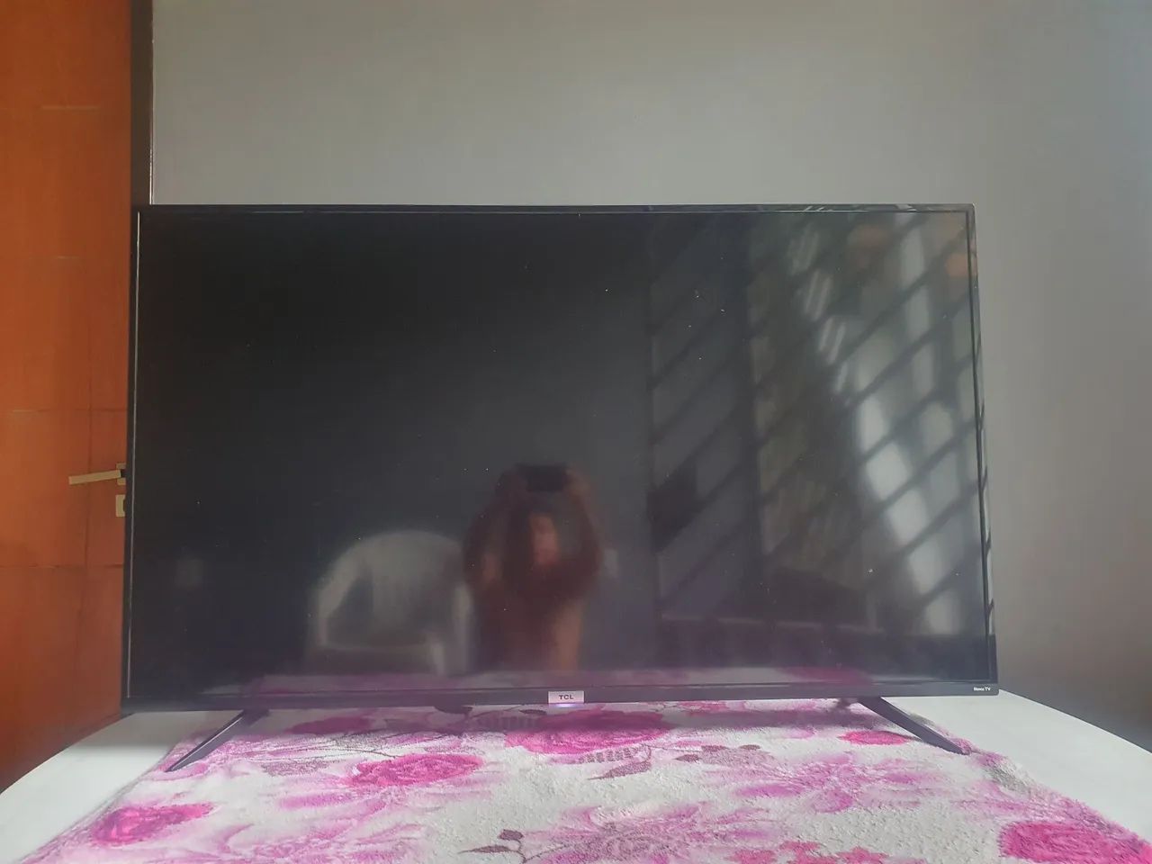 TCL ROKU TV para retiradas de peças. - Foto 2