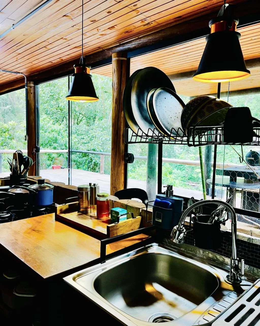 Sítio com chalé mobiliado: 3 suítes, 1 lavabo, despensa, garagem coberta - Foto 5