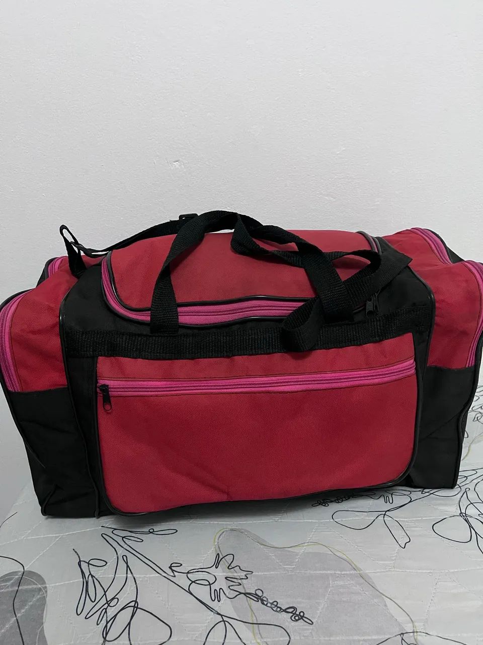 Bolsa de viagem/ grande/ vermelha / nova 