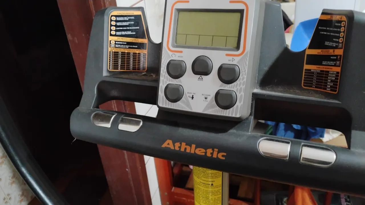Aparelho elíptico Athletic Advanced