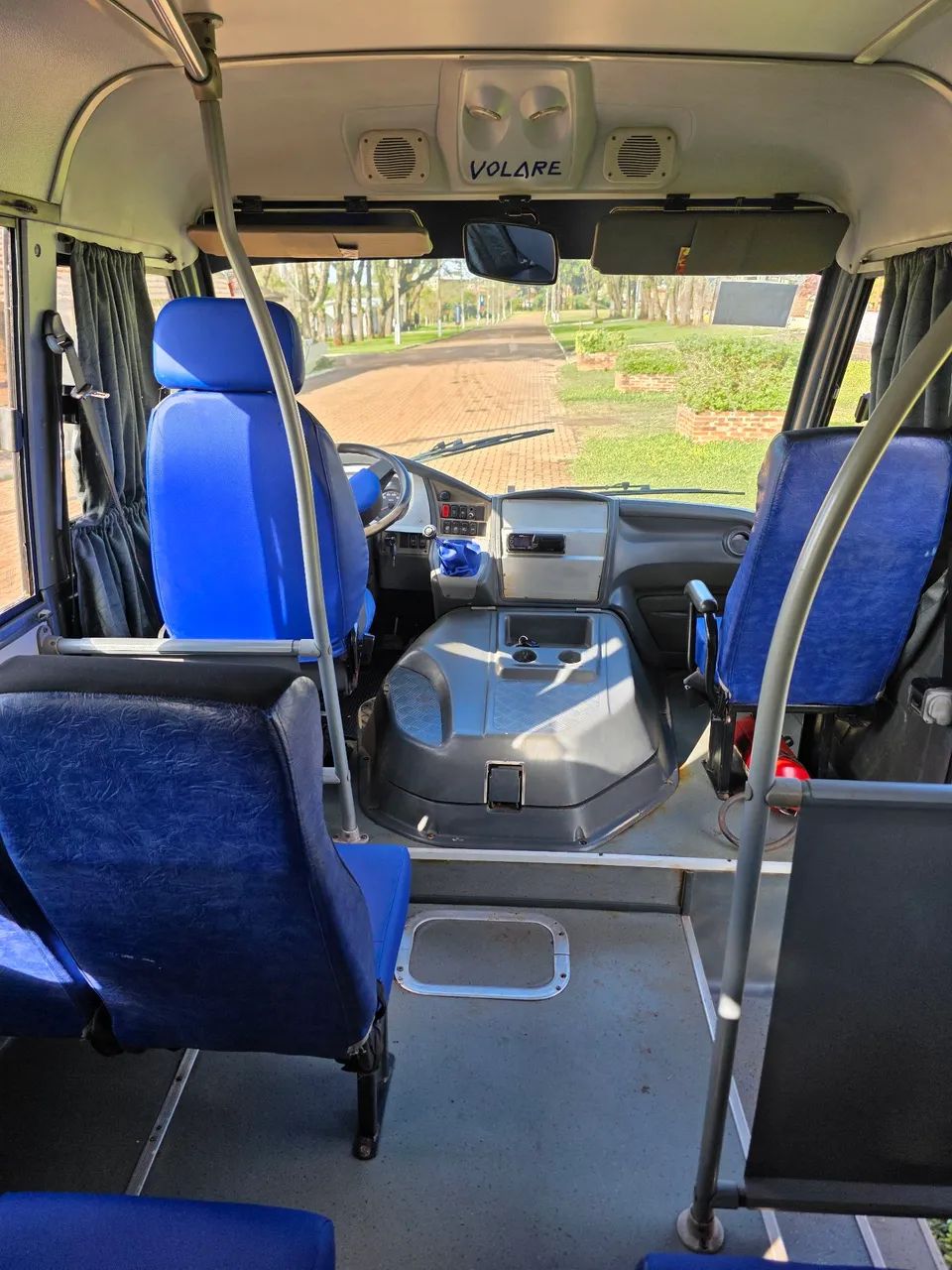 MICROÔNIBUS ESCOLAR VOLARE V8, 2010, 24Lug, MWM, FREIO A AR, EXCELENTE ESTADO. - Foto 5