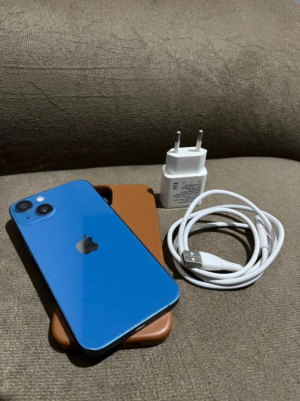 iPhone 13, 128GB. Aparelho impecável. Acompanha case e carregador