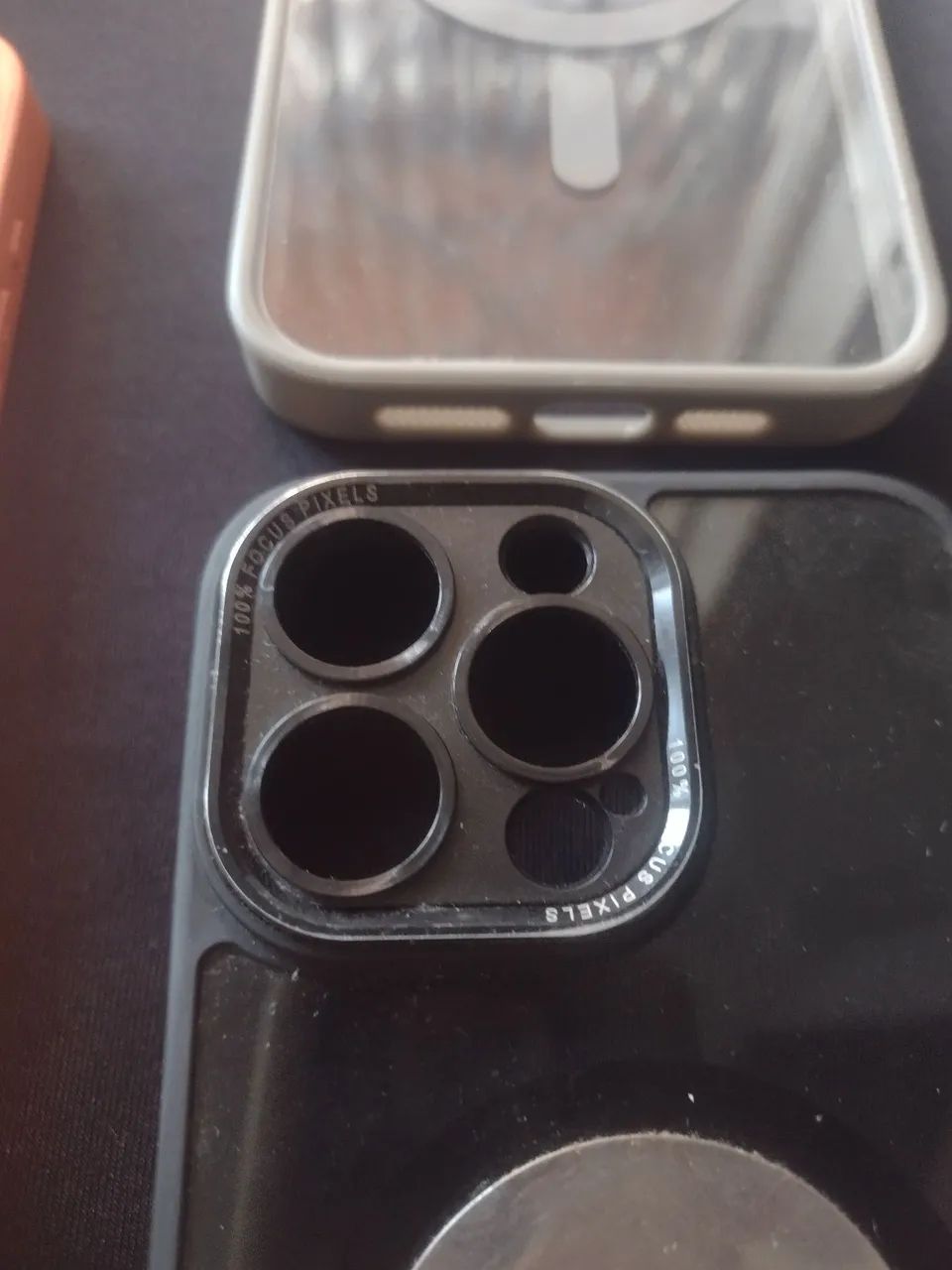4 capinhas iPhone 15 e 17  - Foto 2