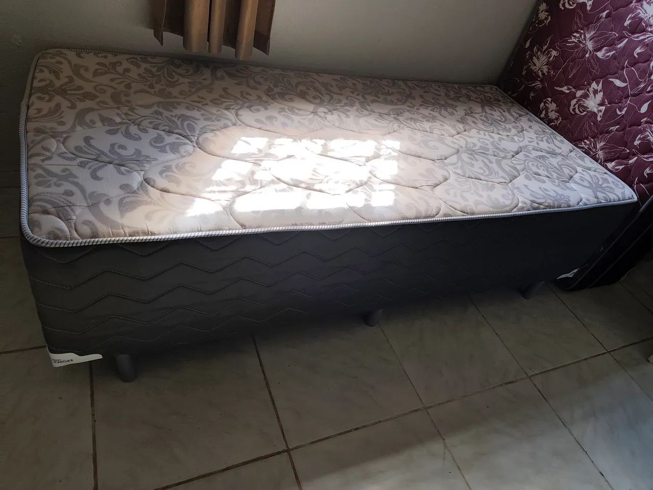 Vendo duas camas de solteiro  - Foto 2