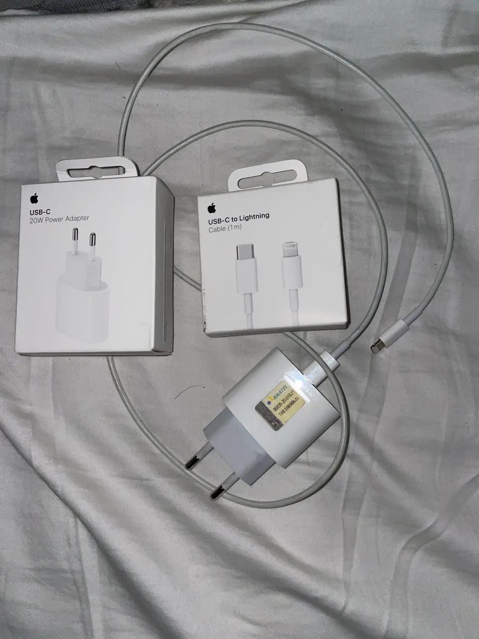 Vendo iPhone 12 128gb + carregador original Apple  - Foto 3
