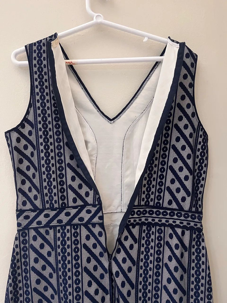 Vestido colmeia número 44.