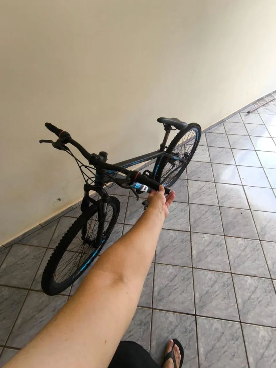 Bicicleta KLS Aro 29 em bom estado - Foto 4