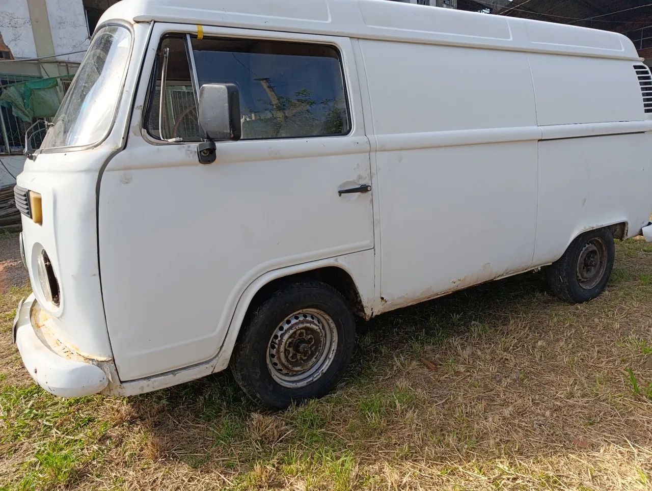 Volkswagen Kombi Furgão 2000