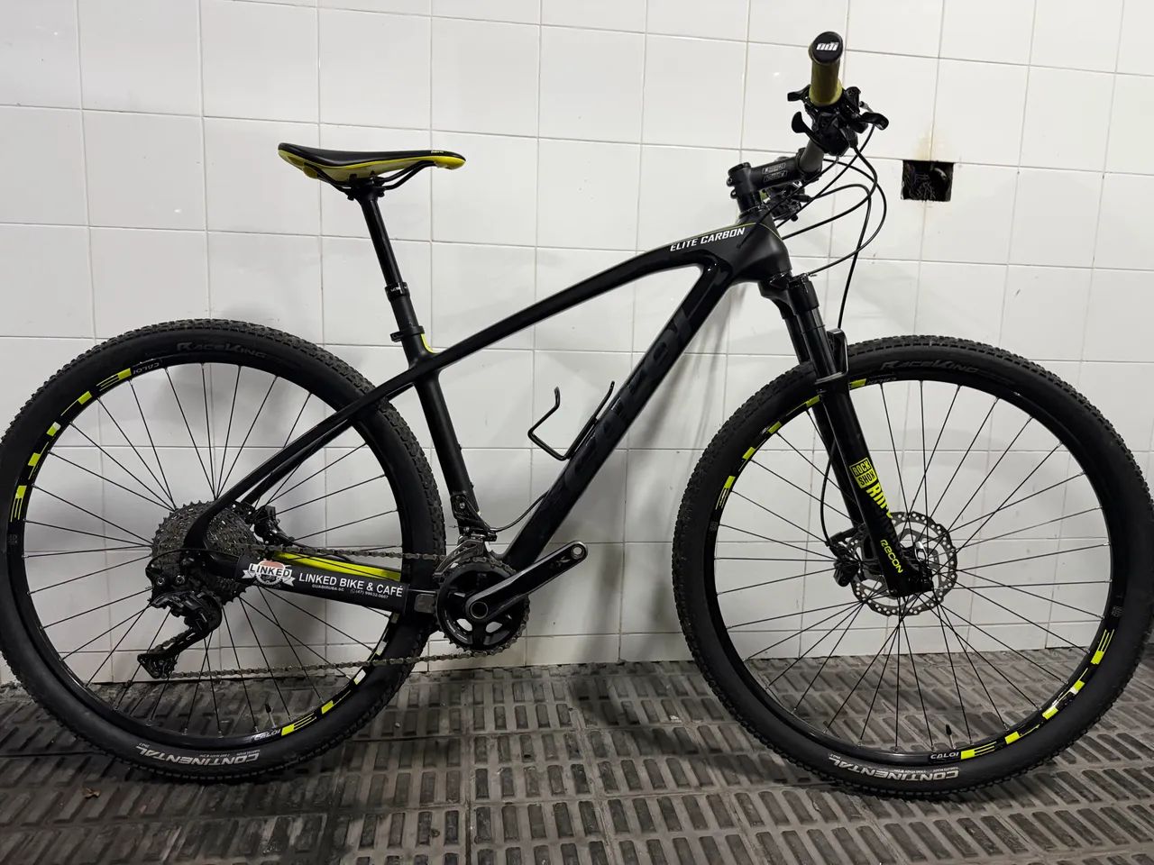 ABAIXOU!! Caloi Elite Carbon Sport - COM UPGRADES - NÃO ACEITO TROCAS - Foto 2