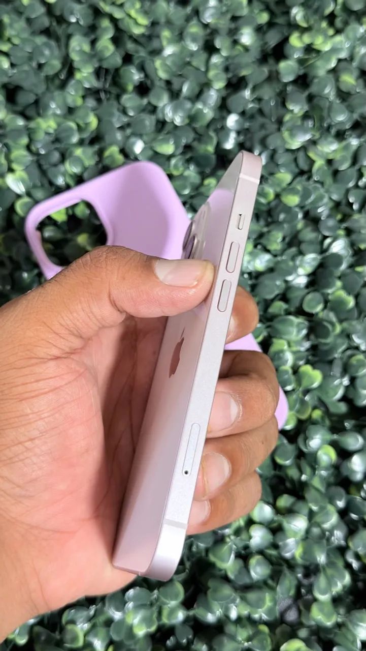 iPhone 13 rosa perfeito  - Foto 5
