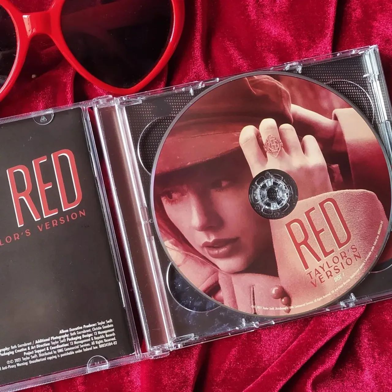 RED TV autografado - Taylor Swift - CDs, DVDs etc - Sertão do