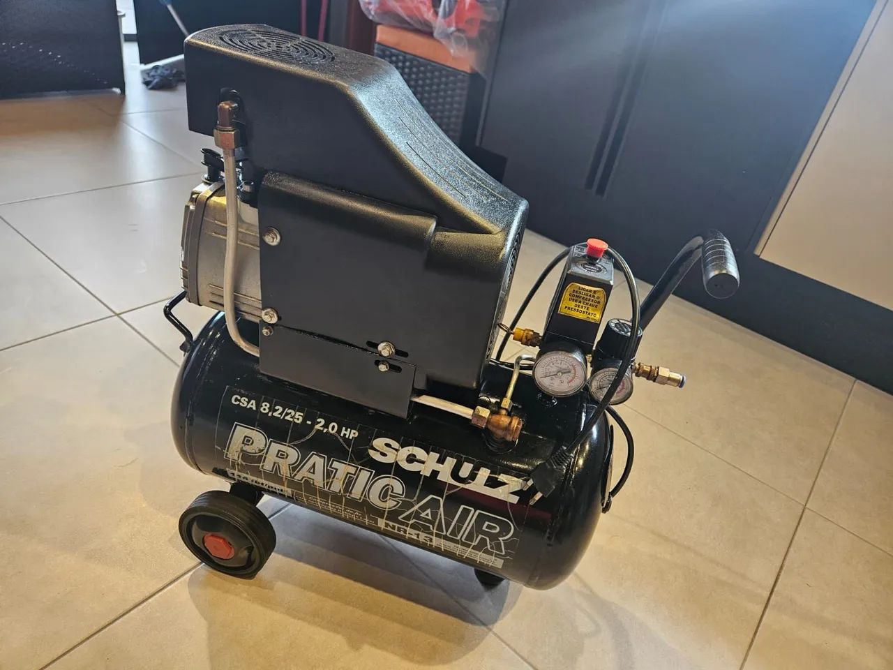 Compressor de Ar Schulz - 220V - 2,0 HP - Foto 3