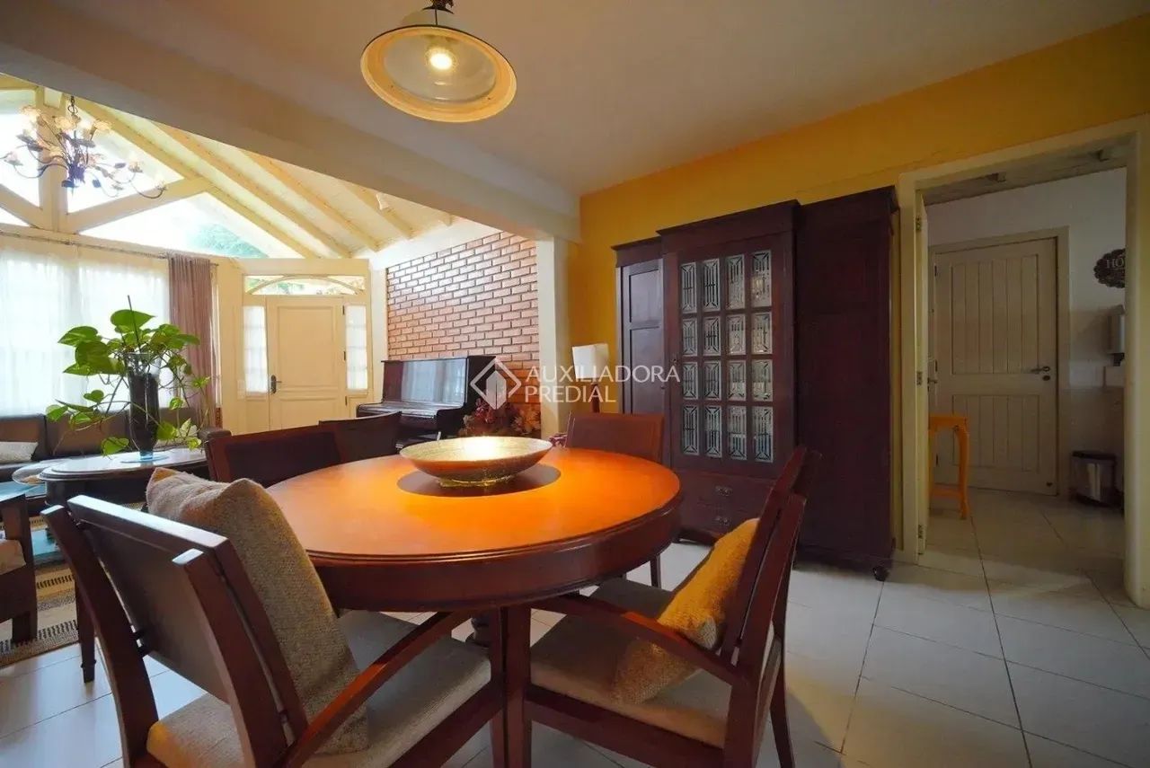 Imóvel para aluguel possui 180 metros quadrados com 3 quartos - Foto 5