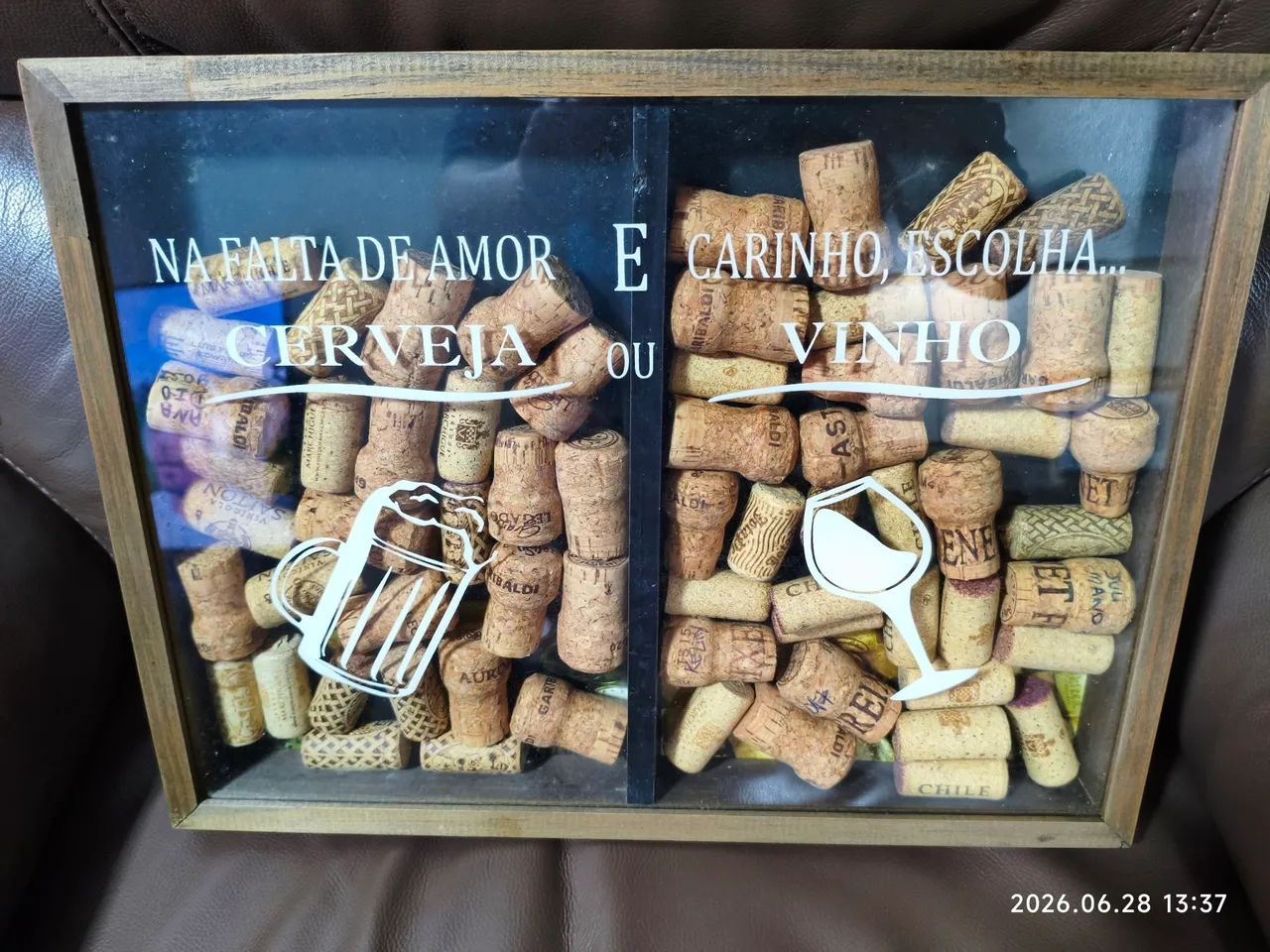 Quadro cerveja e rolha 