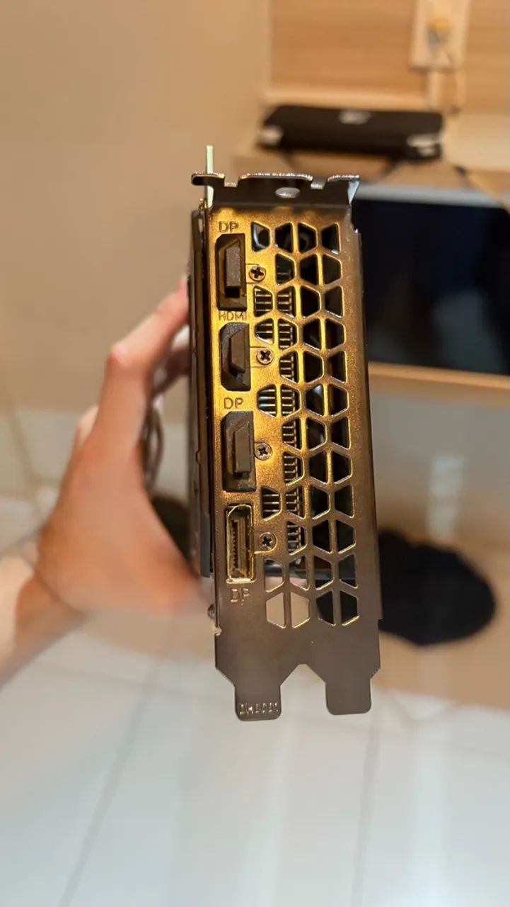 RTX 2060 6gb Gigabyte  - Foto 4