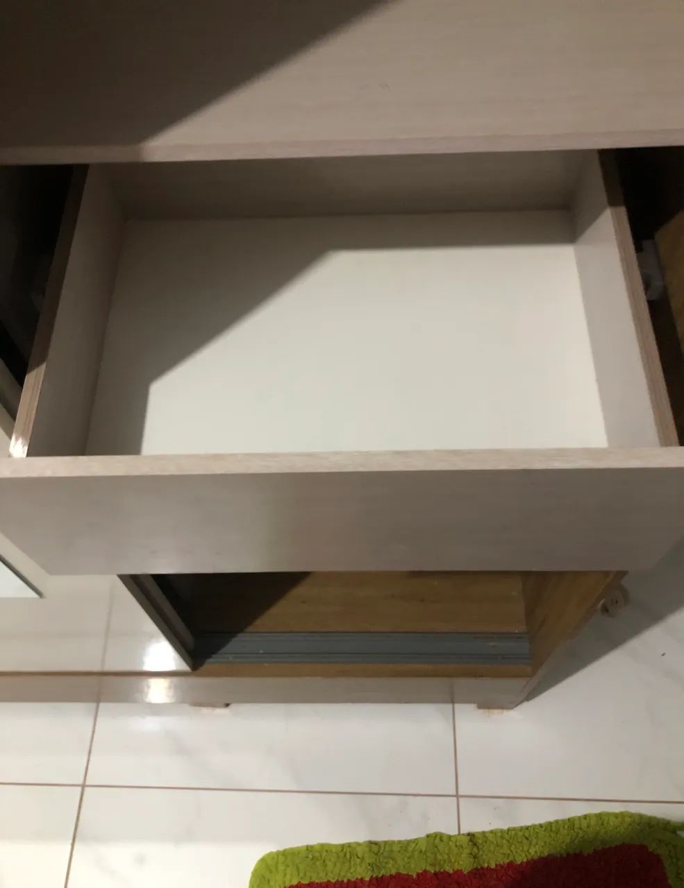 Guarda-Roupa de Solteiro com Espelho - Foto 4