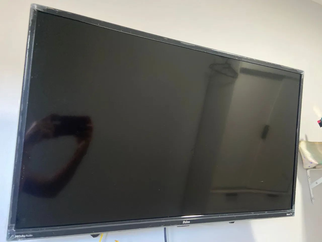 Tv Philco Roku 32 Polegadas / Com Suporte  - Foto 2