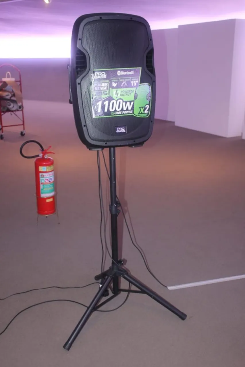 Caixa passiva Hartke Hydrive 112 de 300 Watts - Equipamentos e