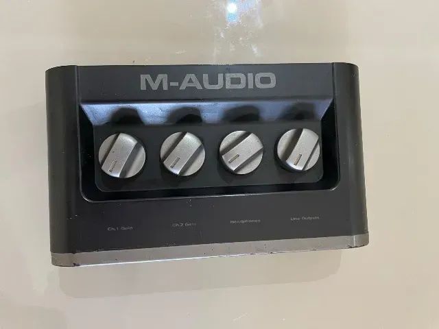 Microfone condensador AKG P120 + Interface M-Audio - Foto 2