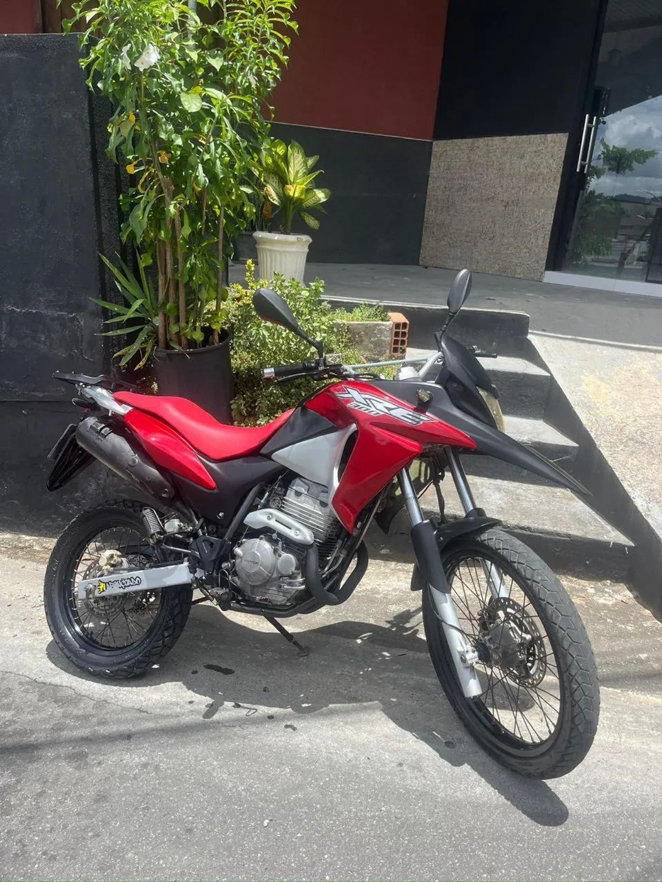 XRE 300