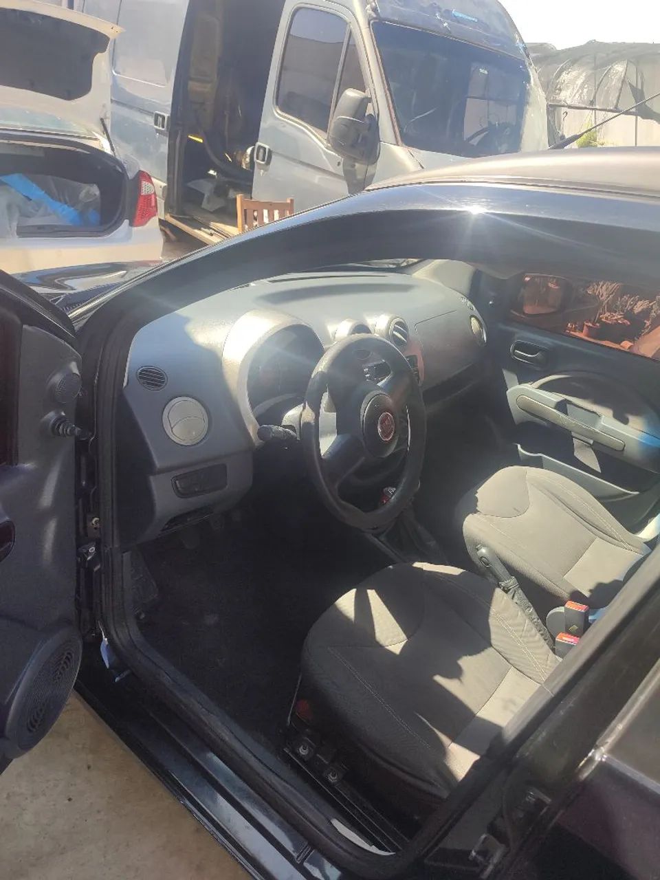 Fiat Uno WAY 1.4 EVO Fire Flex 8V 5P 2012 - Foto 4