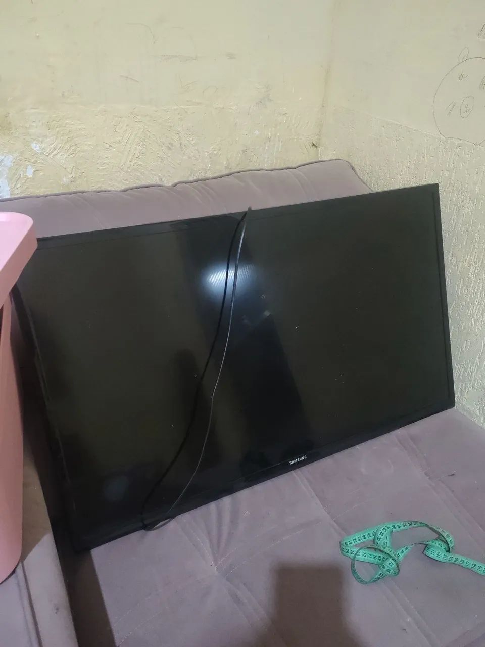 Vendo tv( não é smart) 39 polegadas 