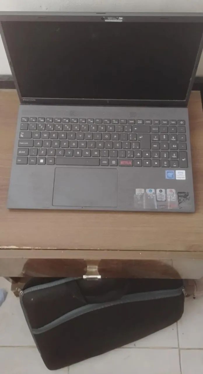 Vendo notebook semi novo 900  - Foto 2