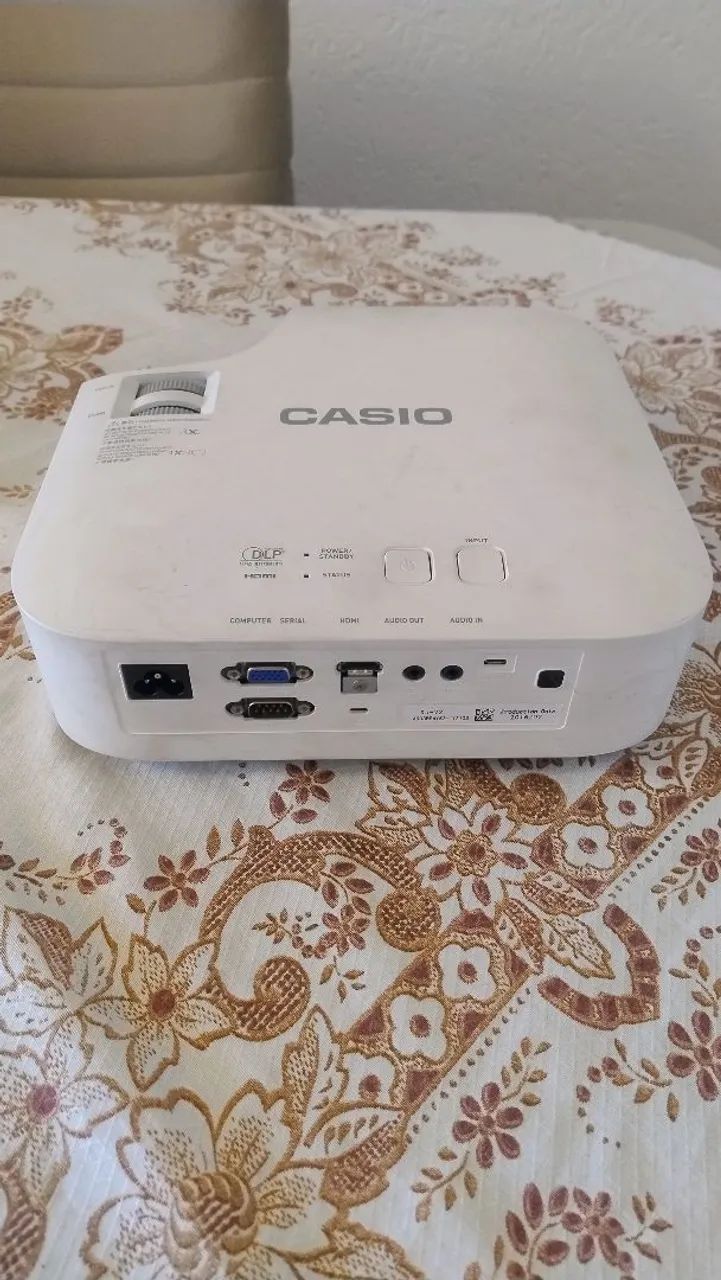Projetor Casio XJ V2