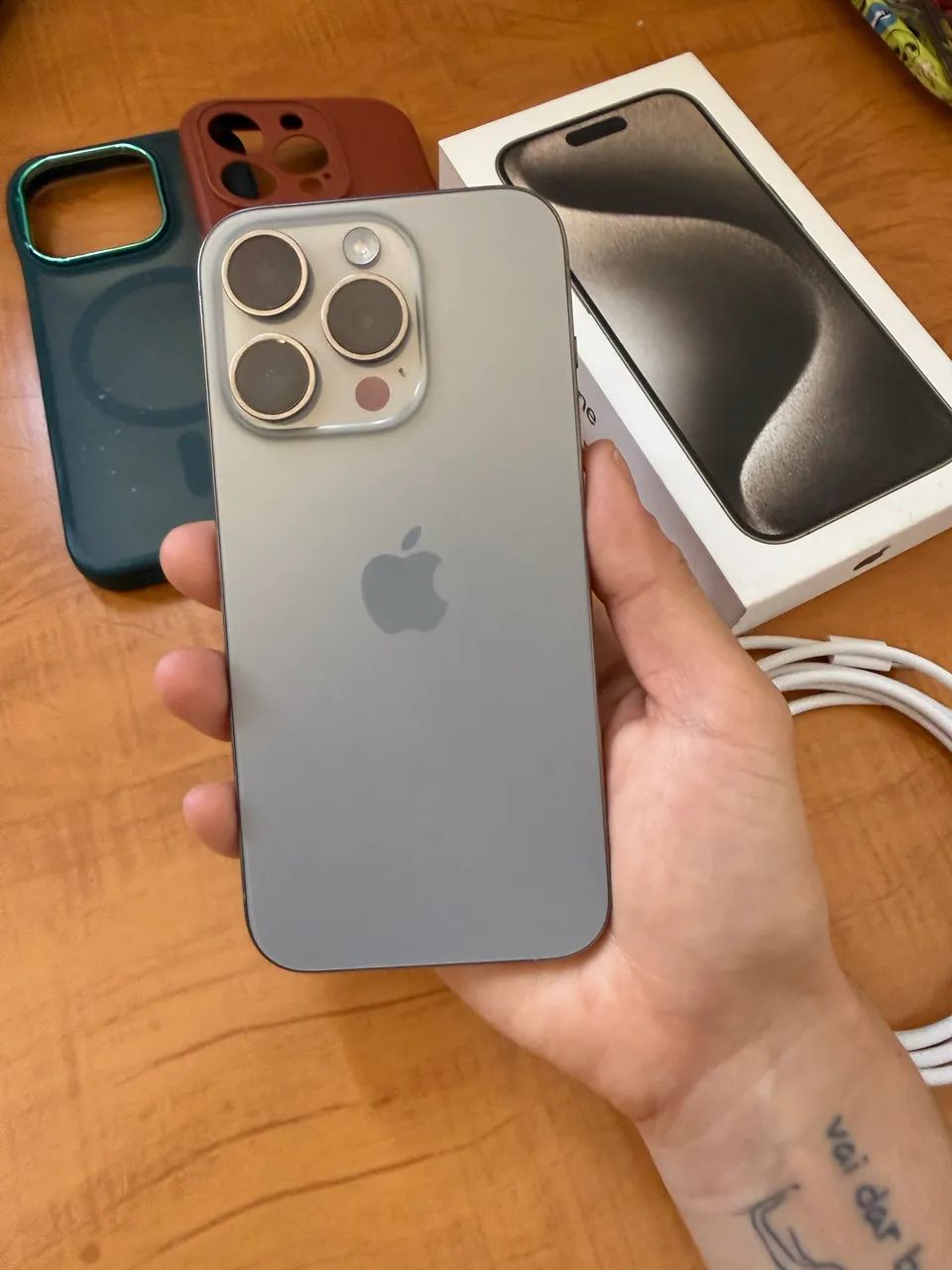 iPhone 15 Pro 128Gb Titanium com NF sem detalhes - Foto 2