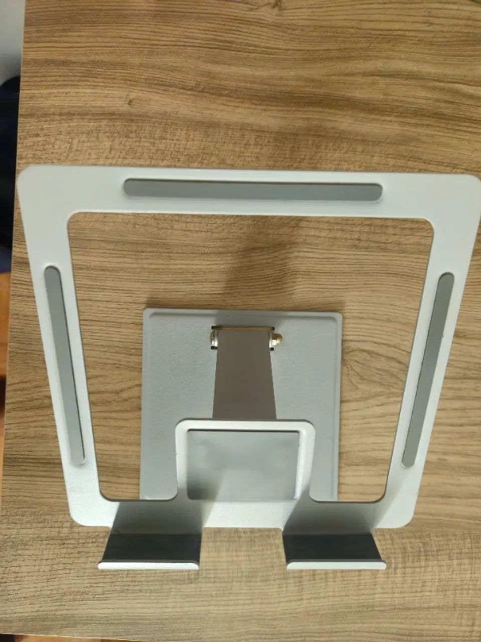 Suporte para notebook e tablet - Foto 4