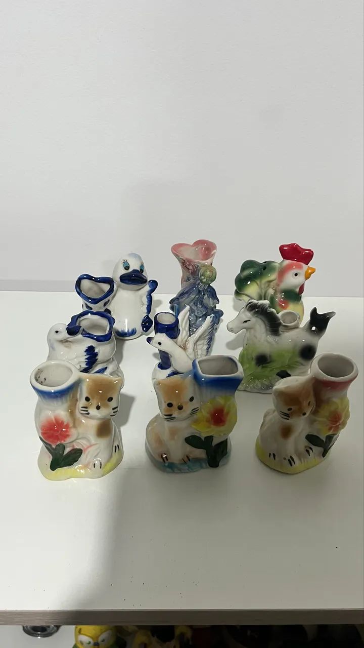 Conjunto de 9 bibelôs antigos