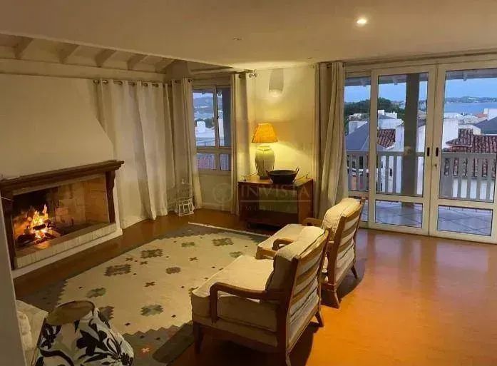 Casa com 4 quartos para Alugar em Florianópolis, Varanda Gourmet, Piscina e 4 vagas - Lot. - Foto 5