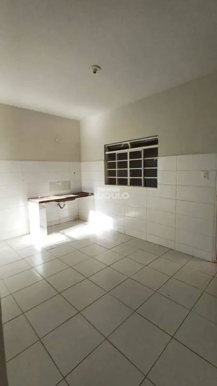 Oportunidade de investimento imperdível: 3 casas no mesmo terreno! - Foto 5