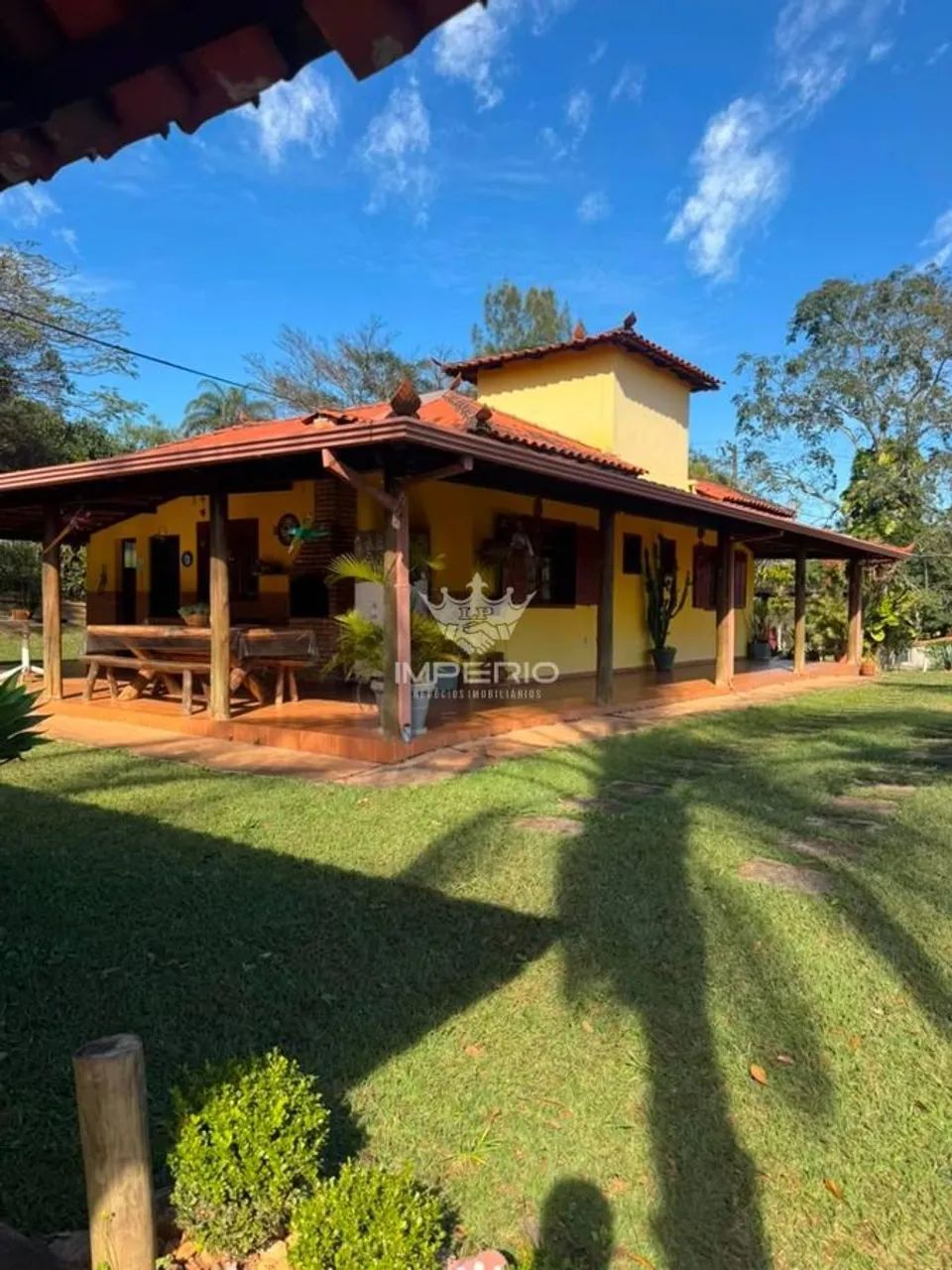 Sitio em Itatiaiuçu - Condomínio Fechado