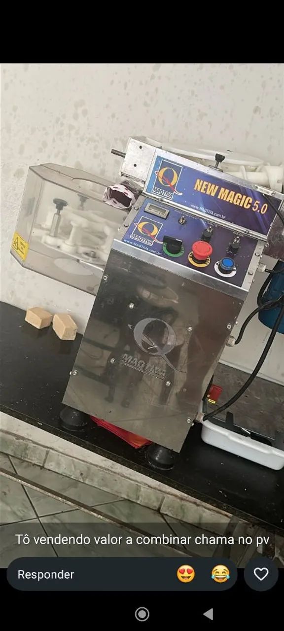 Vendo uma máquina de salgados 