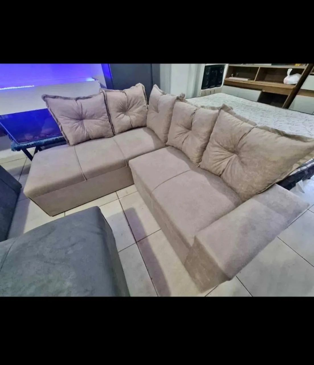 Beige Simple Sofa439340402759454720