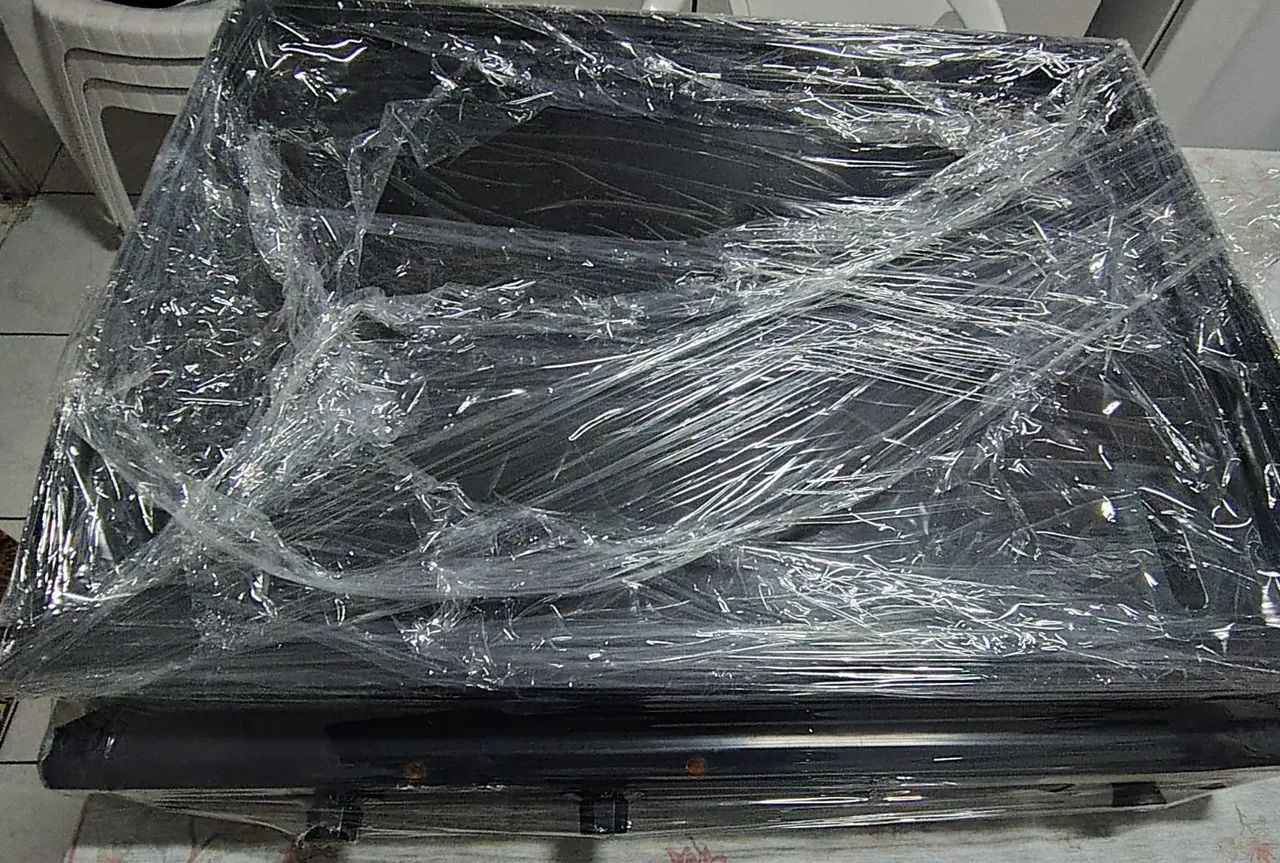 Vendo Chapa Elétrica 220w - Foto 3