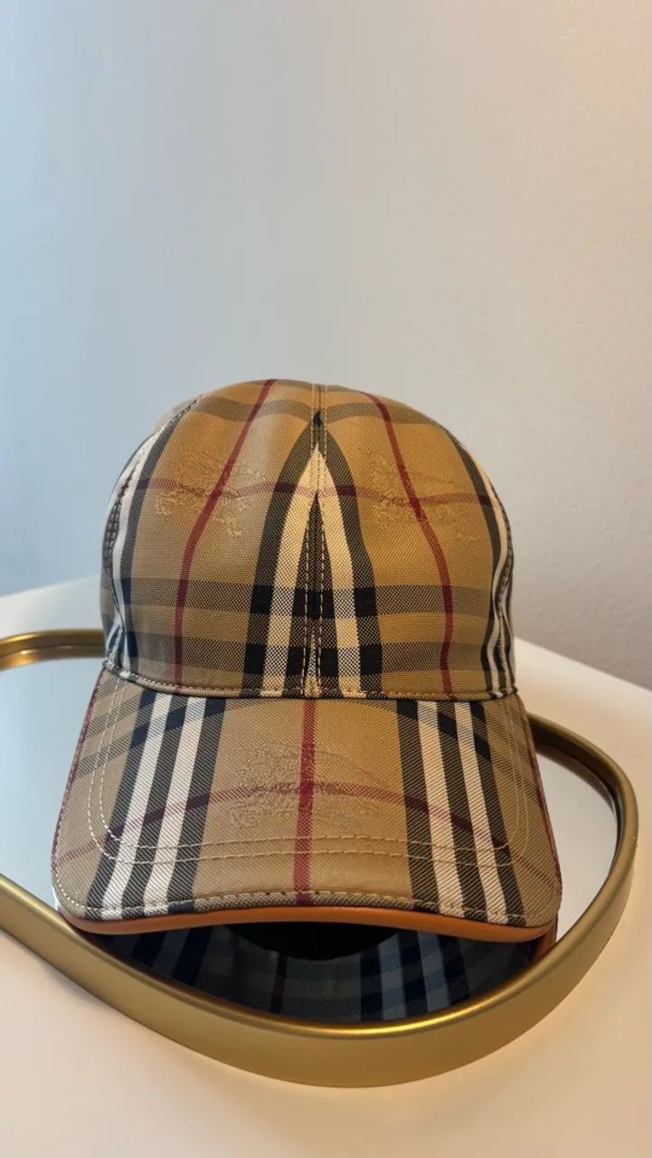 BONÉ BURBERRY - IMPORTADO - Foto 2