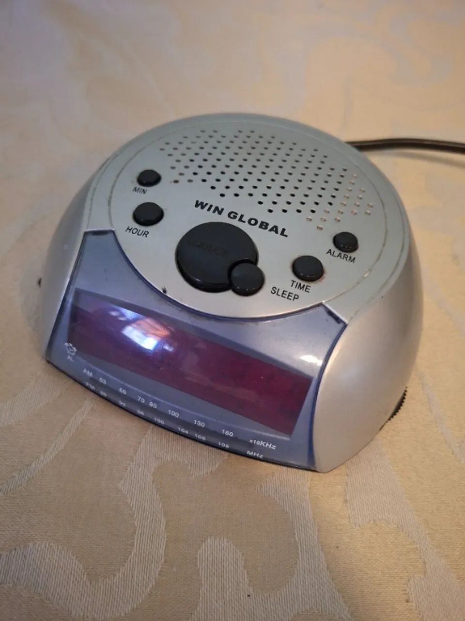 Rádio Relógio Digital Win Global Retro 